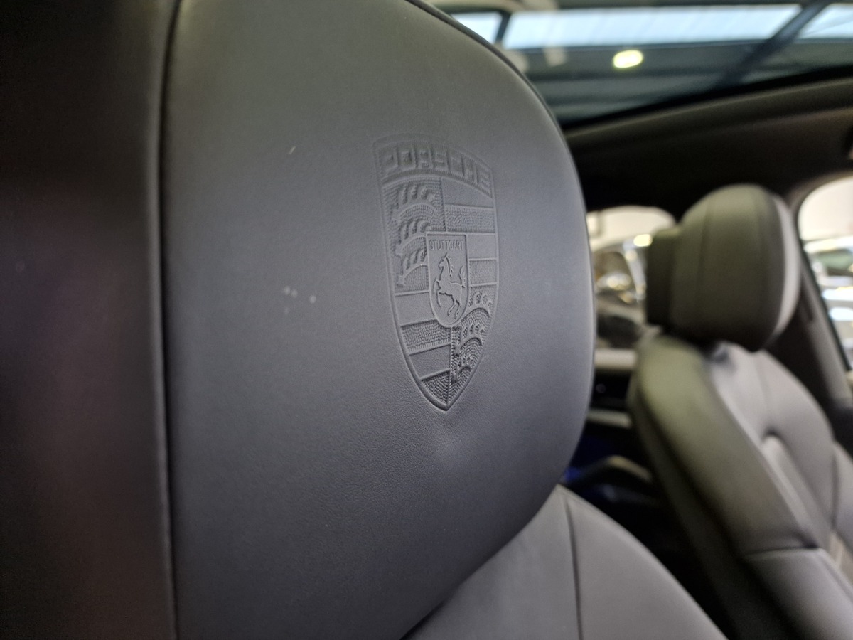 Porsche Cayenne Coupé III (2) 3.0 S E-HYBRID V6 519 FRANCAIS CP ORLEANS D