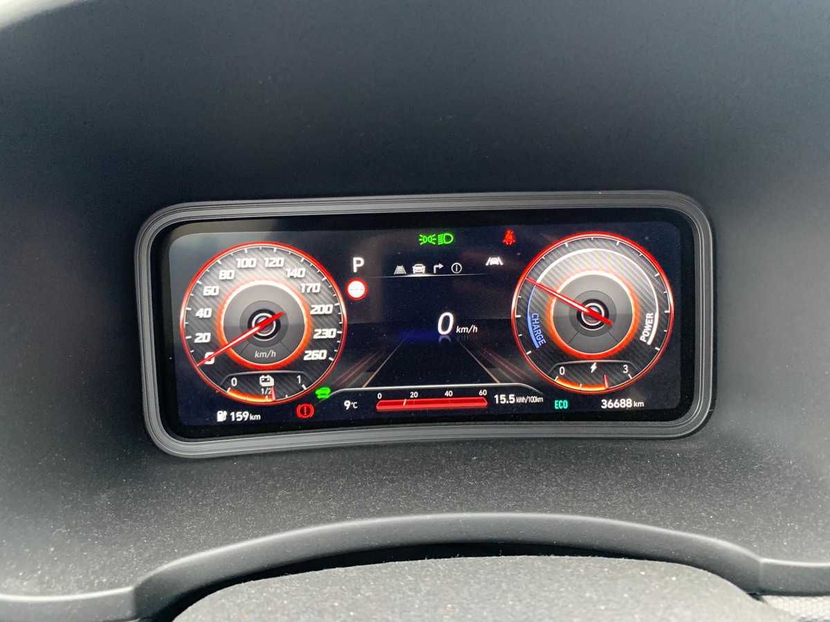 Hyundai Kona 136 | Creative | Caméra recul | Affichage tête haute | Assistance maintien trajectoire