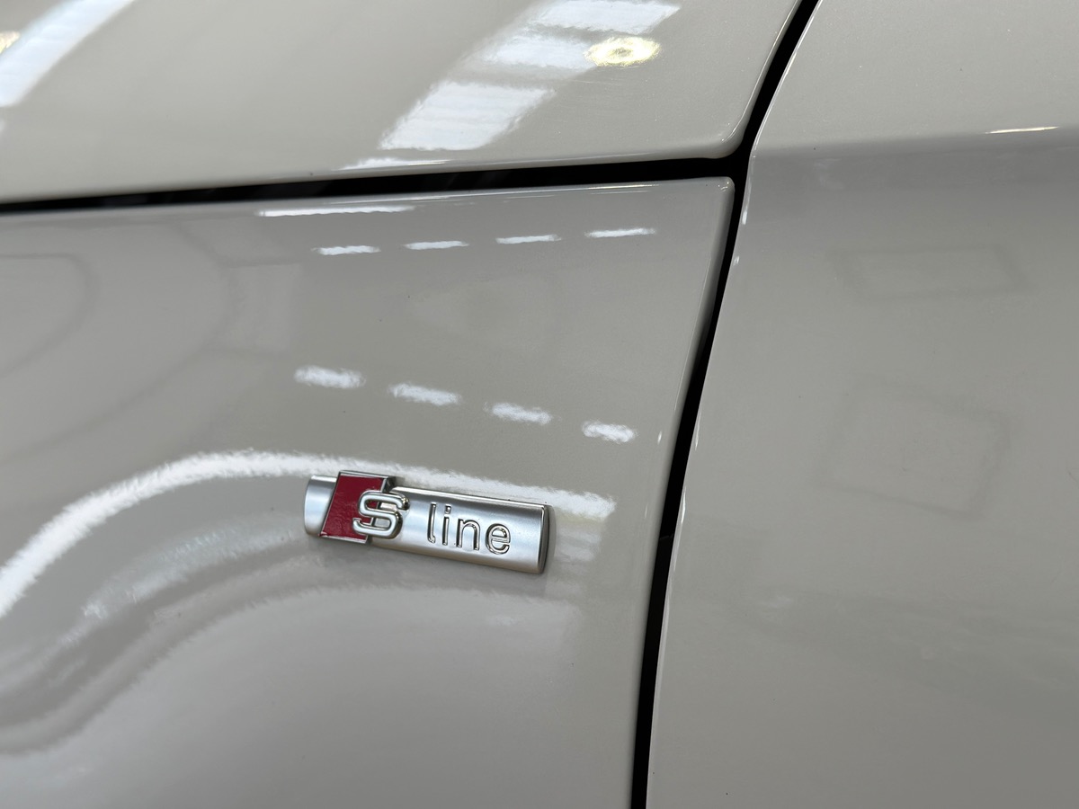 Audi A1 1.4L TFSI 185 ch S-Line S-Tronic 