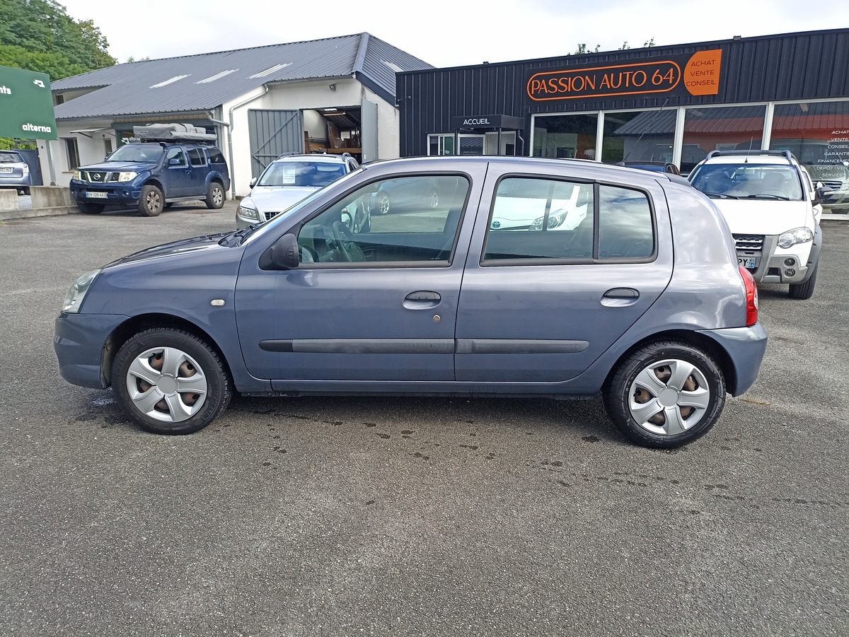 RENAULT Clio III 1.2 16S 75CV CAMPUS 5 PORTES