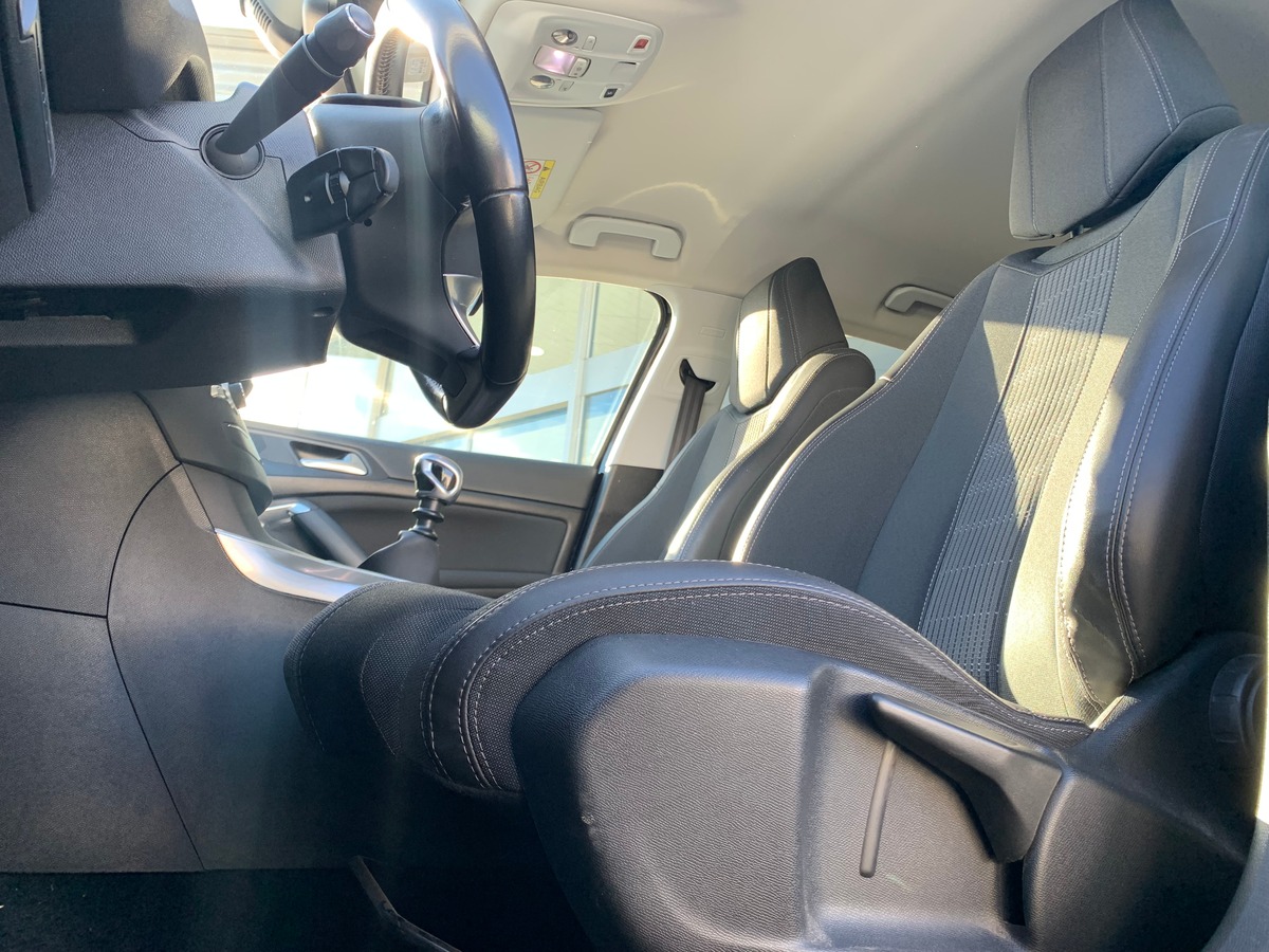 Peugeot 308 130 ch | Allure | Caméra de recul | Apple car play | Régulateur vitesse | Barres de toit