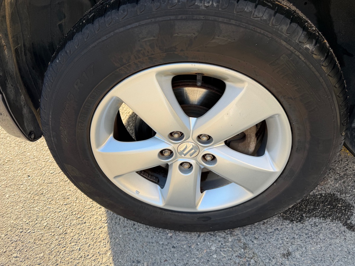 Suzuki Grand Vitara 1.9 DDIS 129 CV / 1er Main / 4WD / Toit Ouvrant / 5 Portes / GPS /Cim