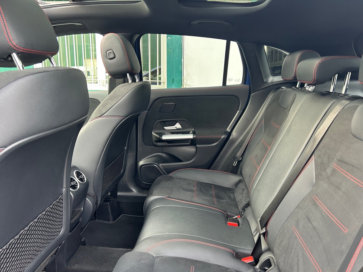 Mercedes Benz GLA 200 D AMG LINE