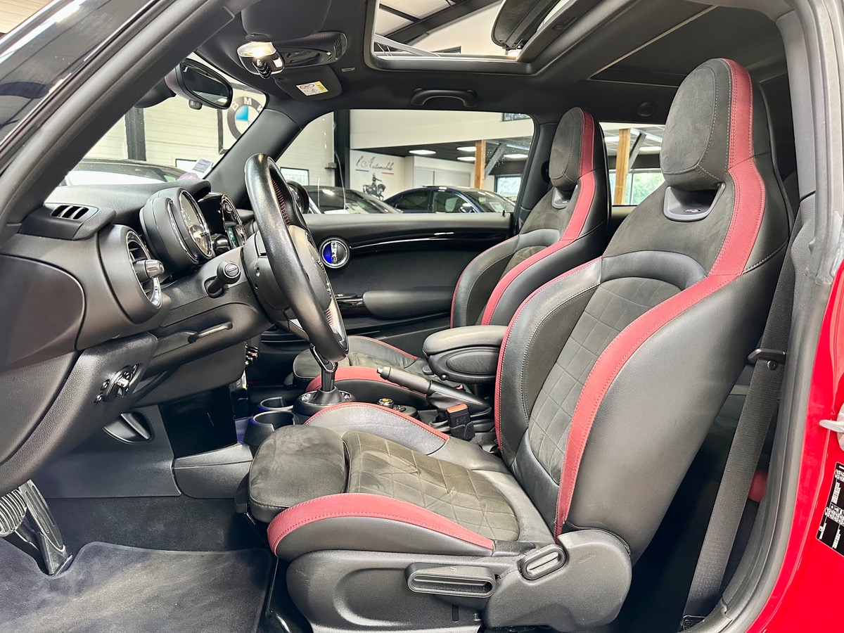 Mini Mini III Cooper S 192 Finition JCW BVA7 3P Options++ b