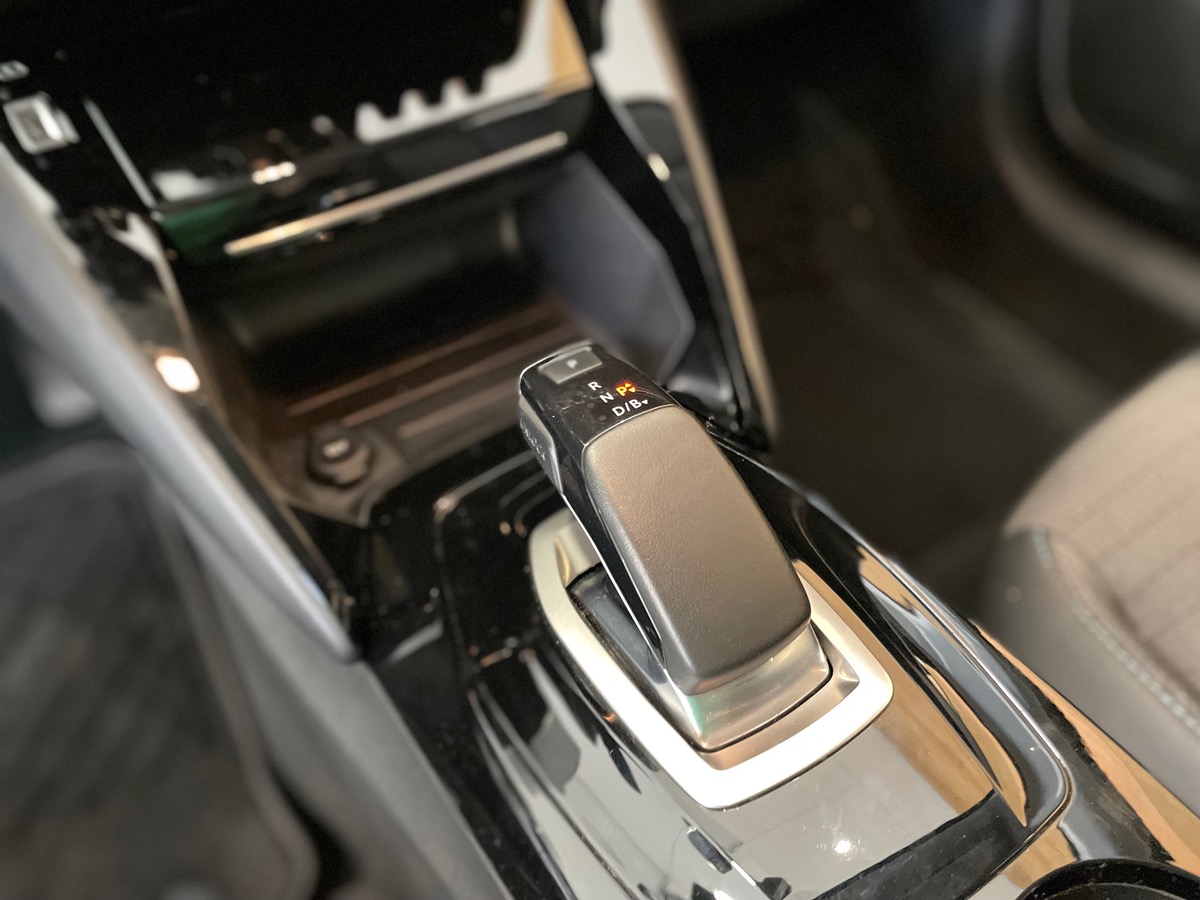 Peugeot 208 II e-208 136ch Allure Pack