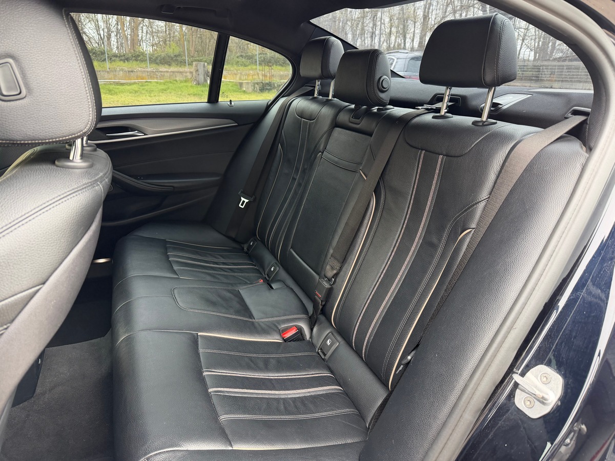 Bmw Série 5 G30 520D xDrive 190 ch BVA 8 M Sport Harman Kardon / Toit ouvrant / Caméra 360°