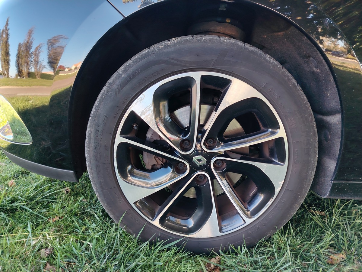 RENAULT Grand Scenic Grand Scenic 1.2 TCe 130ch energy Bose Euro6 7 places