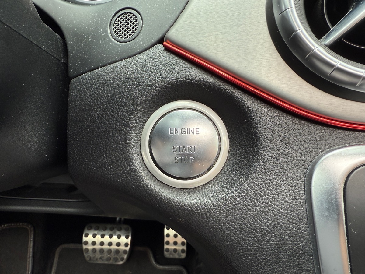 Mercedes-Benz CLA Shooting Brake 220 CDi 2.1 7G-DCT 177 cv, AMG line fascination, Toit ouvrant