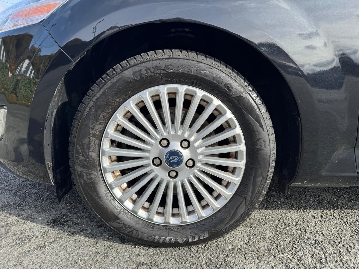 Ford Mondeo 2.0 140 TDCi Titanium-DISTRIBUTION NEUVE-GARANTIE