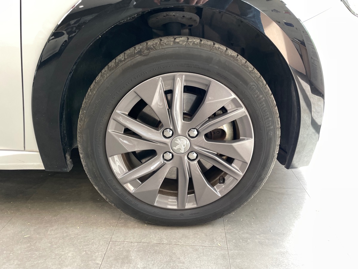 Peugeot 208 II e-208 136ch Allure Pack