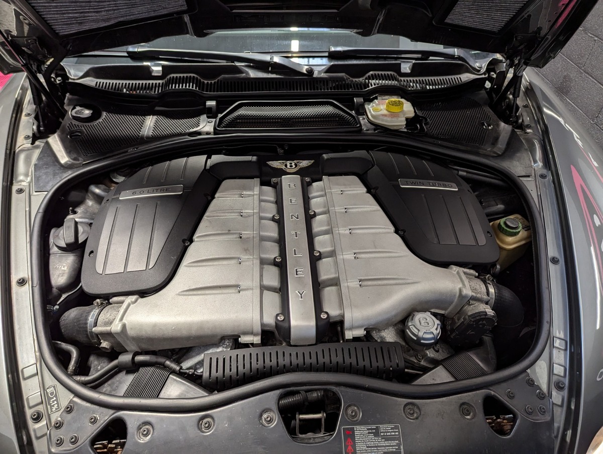 Bentley CONTIN.GT W12 Mulliner