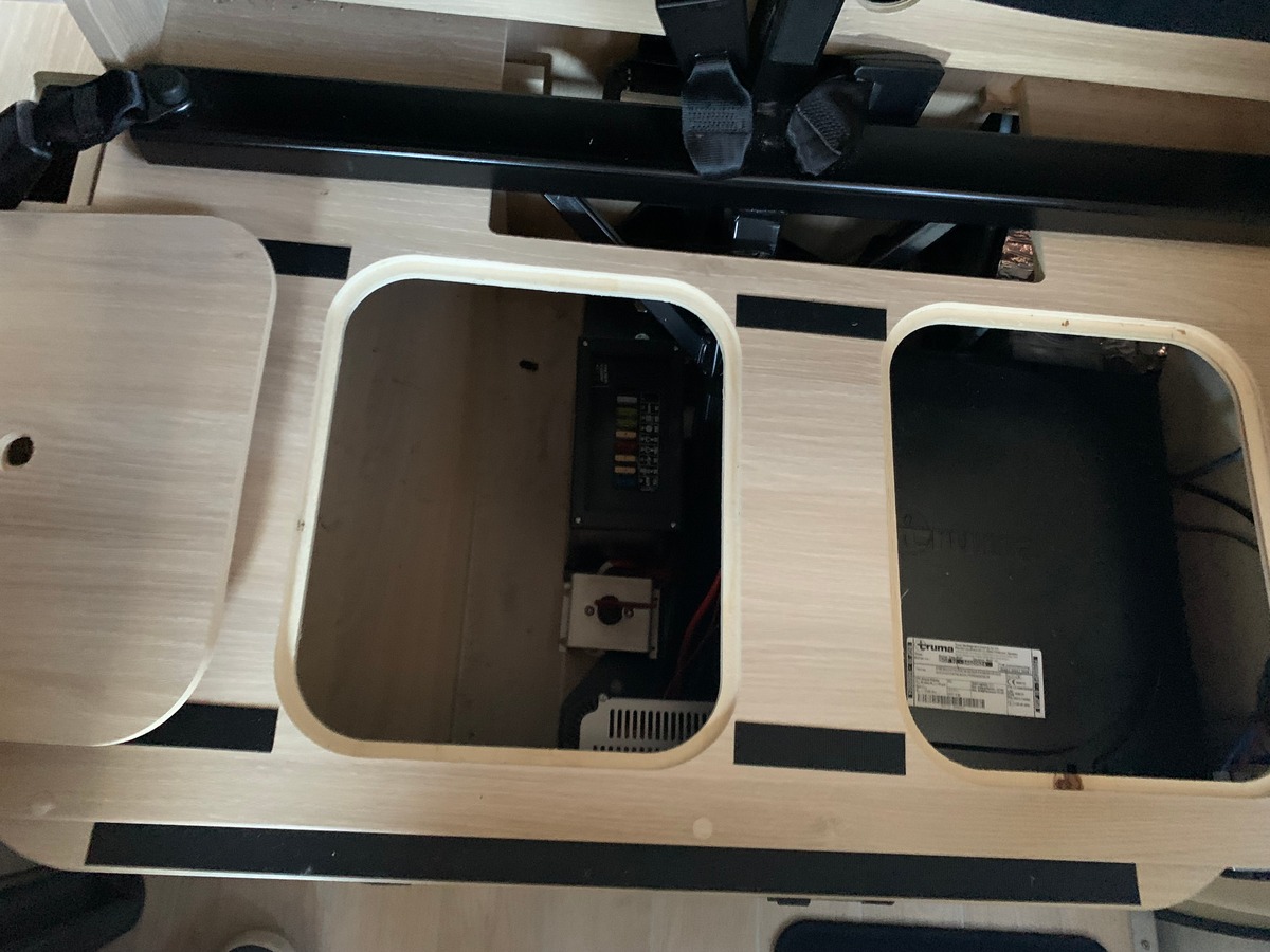 Ford CAMPEREVE 130 chevaux | Premiére MAIN | Cap Land | Caméra de recul | Apple car play