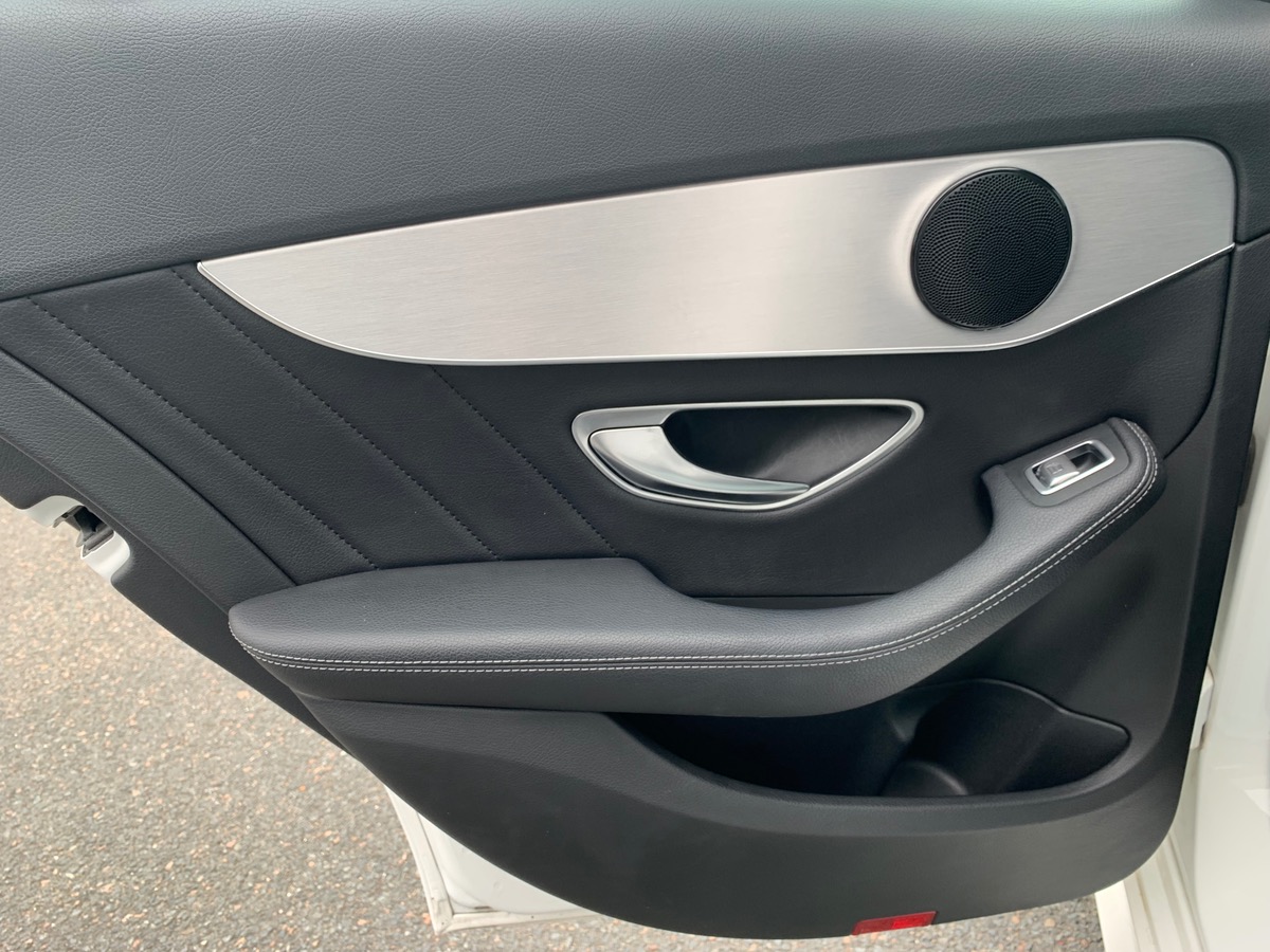 Mercedes-Benz Classe C 170 ch | 220 D | Caméra recul | GPS | Attelage amovible | Régulateur vitesse