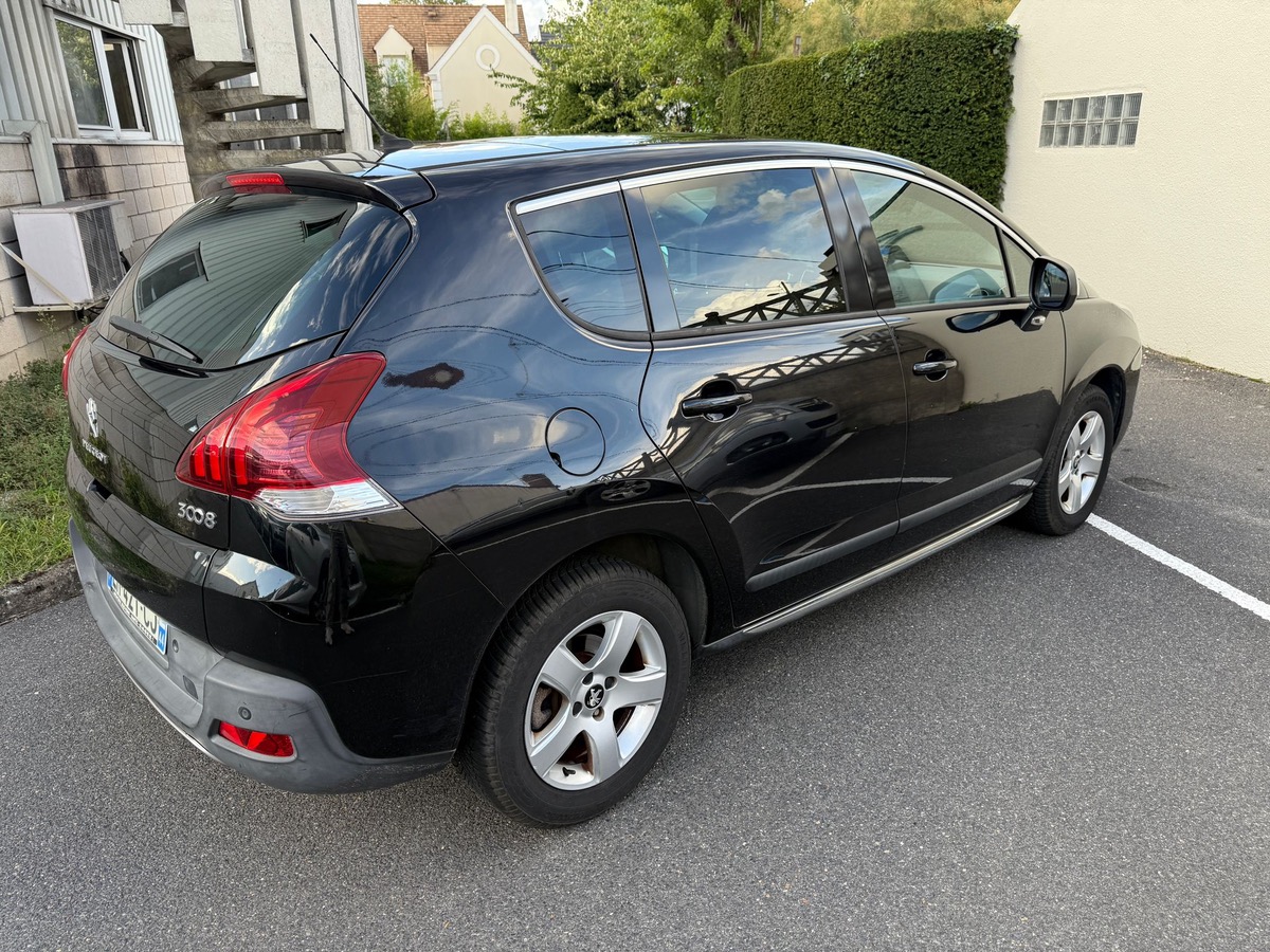 Peugeot 3008 1.6 HDI 120 CV allure 1er main S&S EAT6  4XCB 