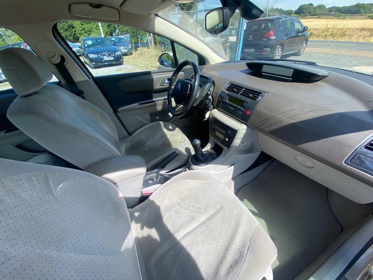 Citroën C4 1.6 hdi 110cv exclusive 1ère main 178000km