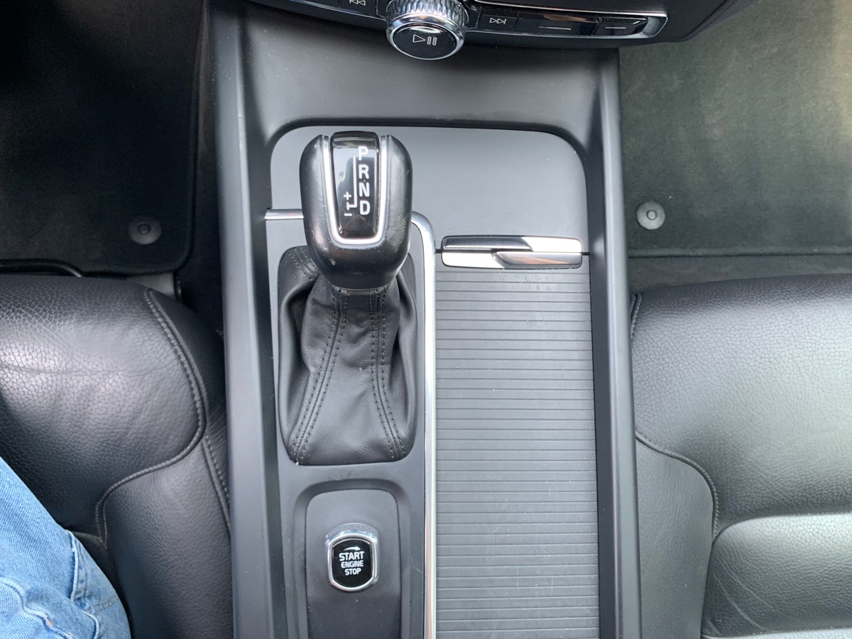 Volvo V60 150 ch | Business Excecutive | Caméra recul | Apple car Play | Cuir | Régulateur vitesse