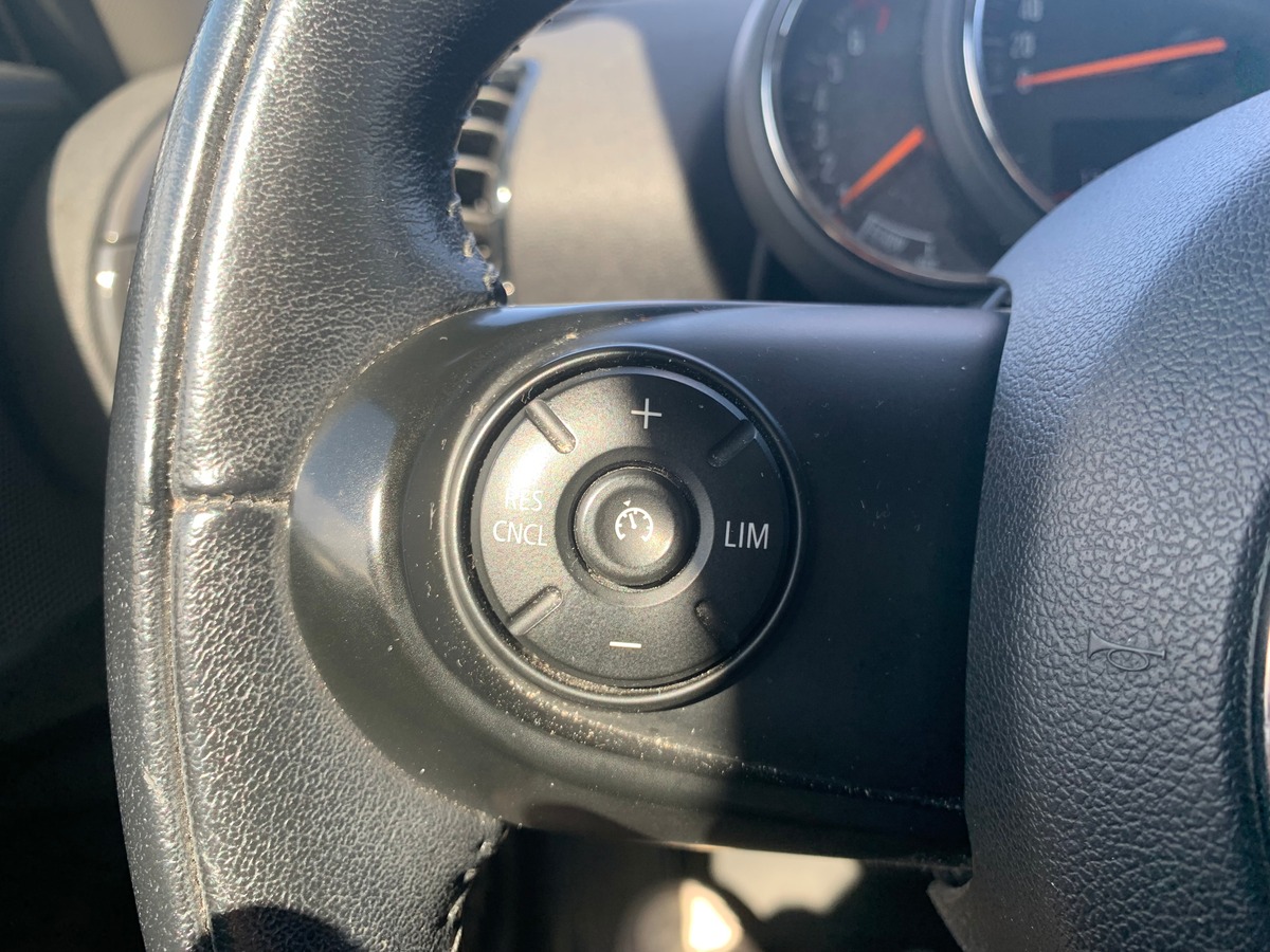 Mini Mini 5 Portes 136 | Cooper | Mode Sport | Sièges chauffants | GPS | Régulateur vitesse | Radars
