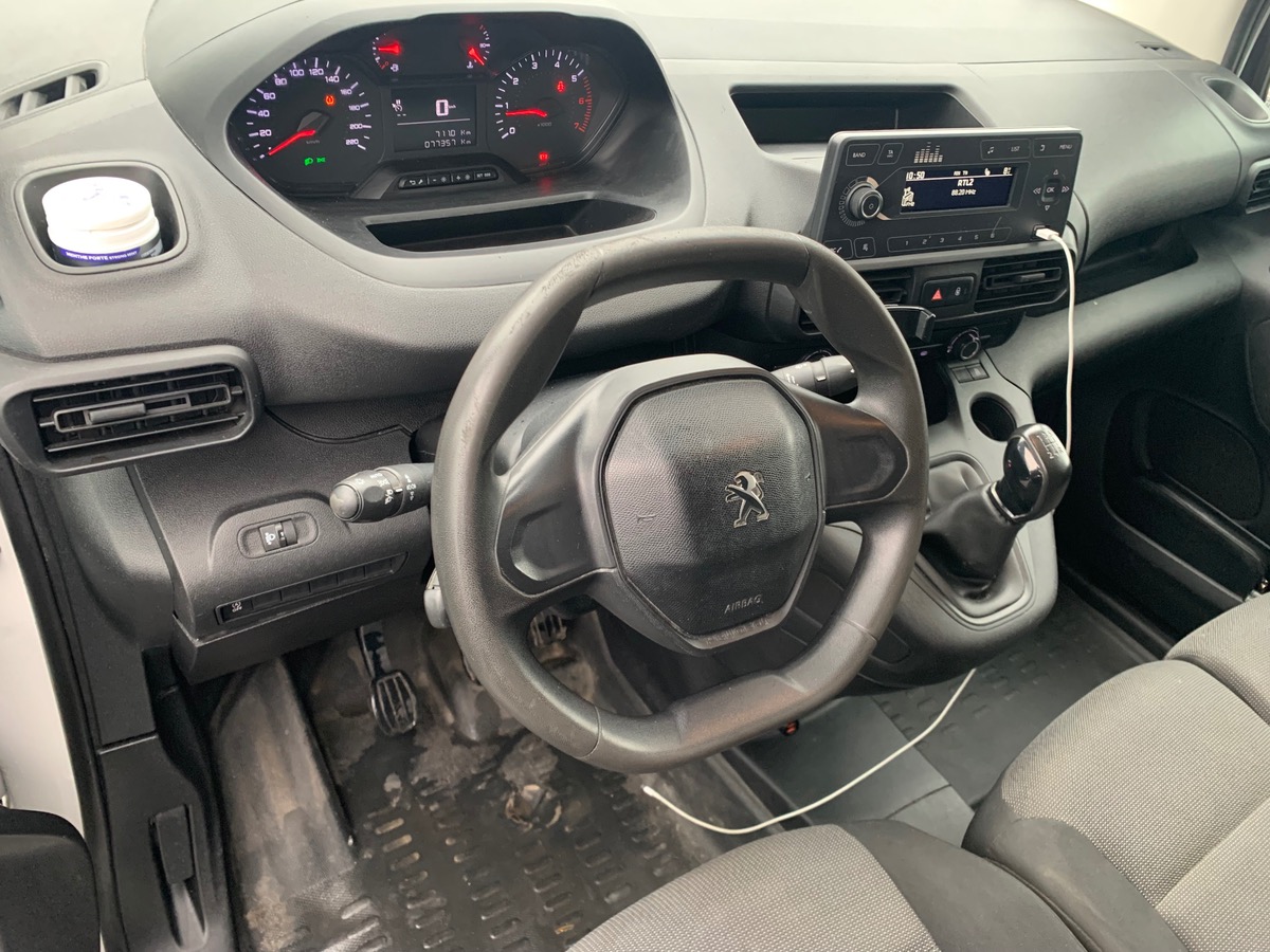 Peugeot Partner 100 ch | PREMIUM | Régulateur de vitesse | Radar de recul | Climatisation | 3 places