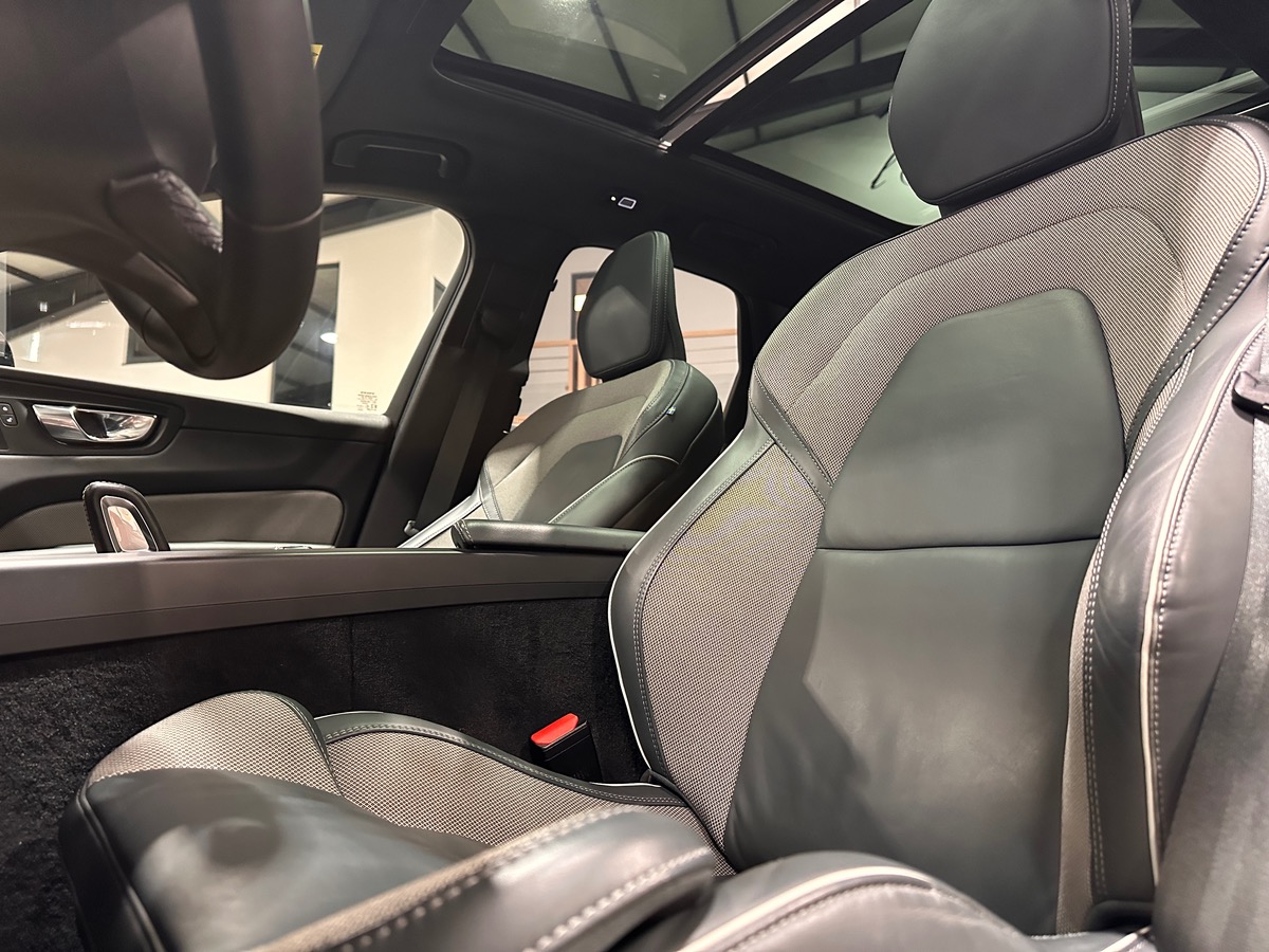 Volvo XC60 Phase 2 2.0 B4 D 197 cv R-DESIGN AWD - 1ère Main FR - Suivi Full Concession