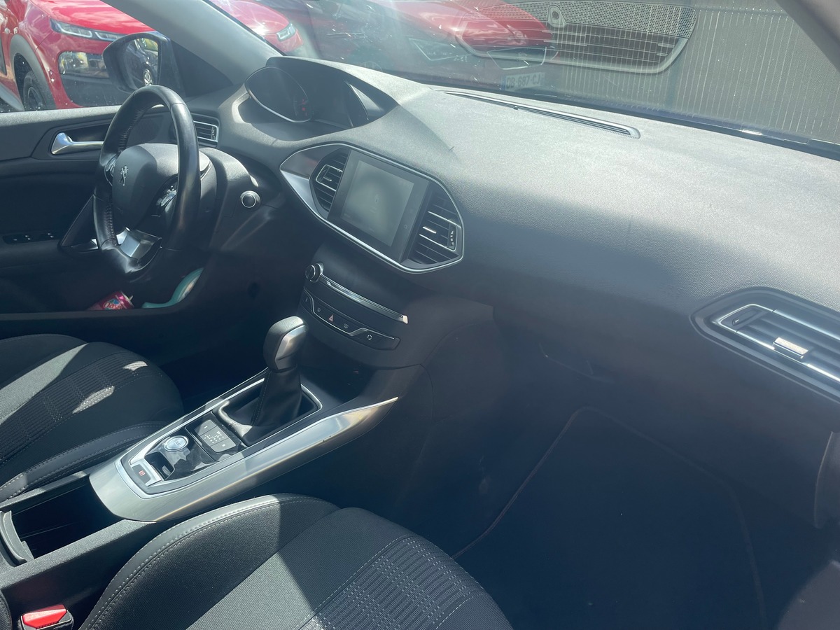 Peugeot 308 1.6 BlueHDi 120 cv RIEN A PREVOIR - CARPLAY - CAMERA DE RECUL - CLIMATISATION AUTO