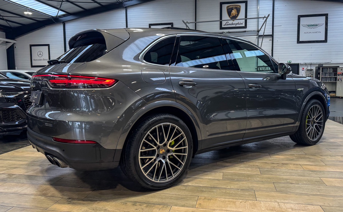 Porsche Cayenne III 3.0 V6 E-HYBRID 462 / FRANCE / 1ERE MAIN