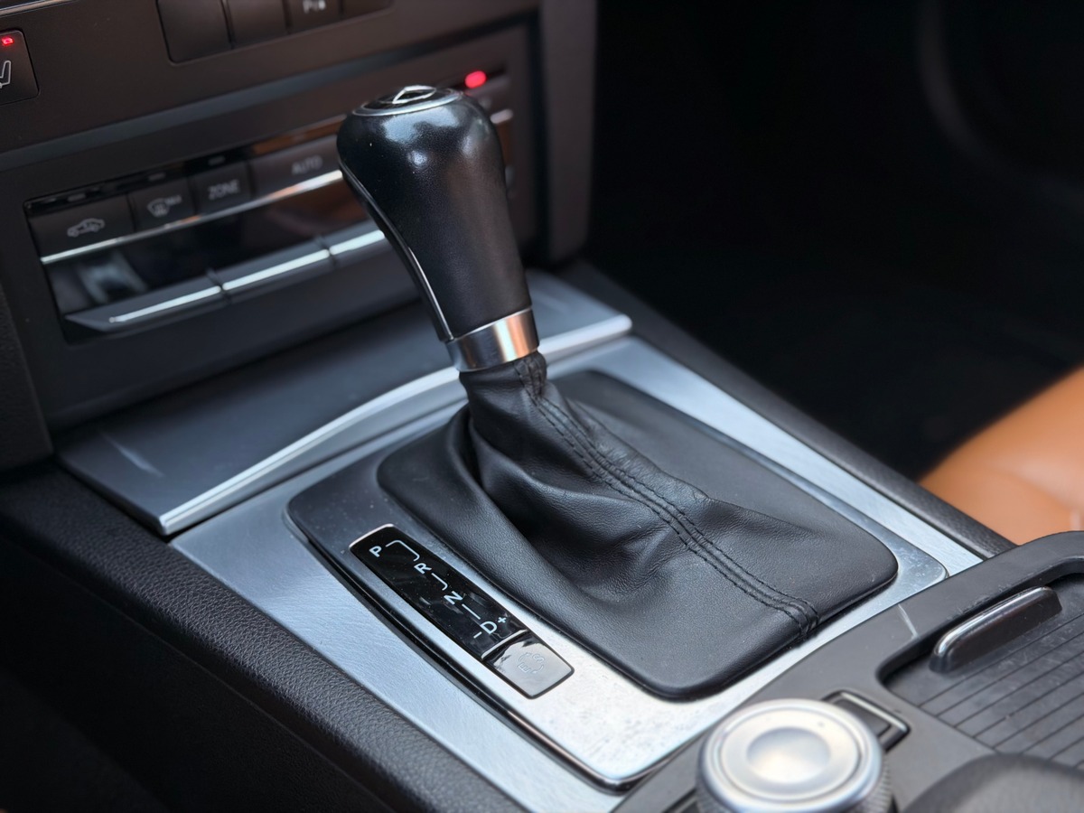 Mercedes-Benz Classe E (207) Avantgarde Phase 2 Coupé 220 CDi 2.1 CDI 7G-TRONIC 163 cv - Boîte auto