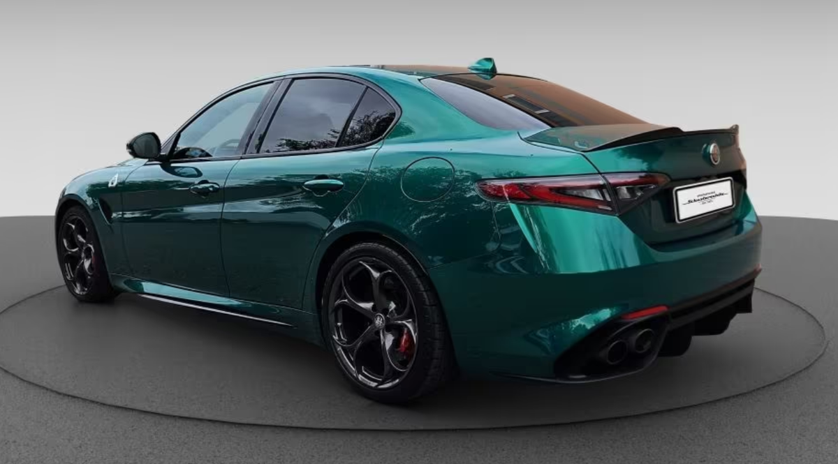 Alfa Romeo Giulia 2.9 V6 510ch Quadrifoglio AT8 Verde Montréal Harman-Kardon