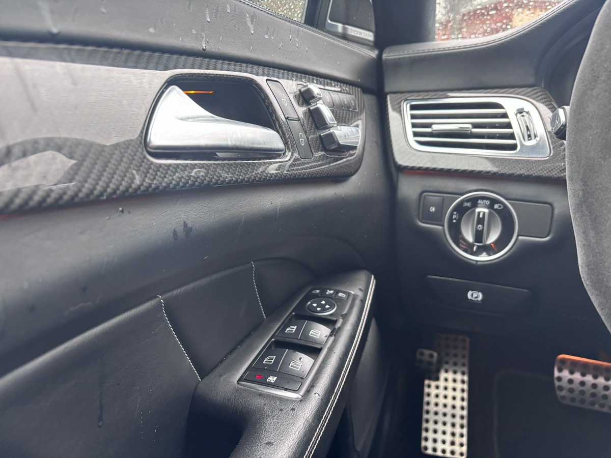 Mercedes-Benz CLS Shooting Brake 63 S AMG 585 - 4 MATIC - Garantie