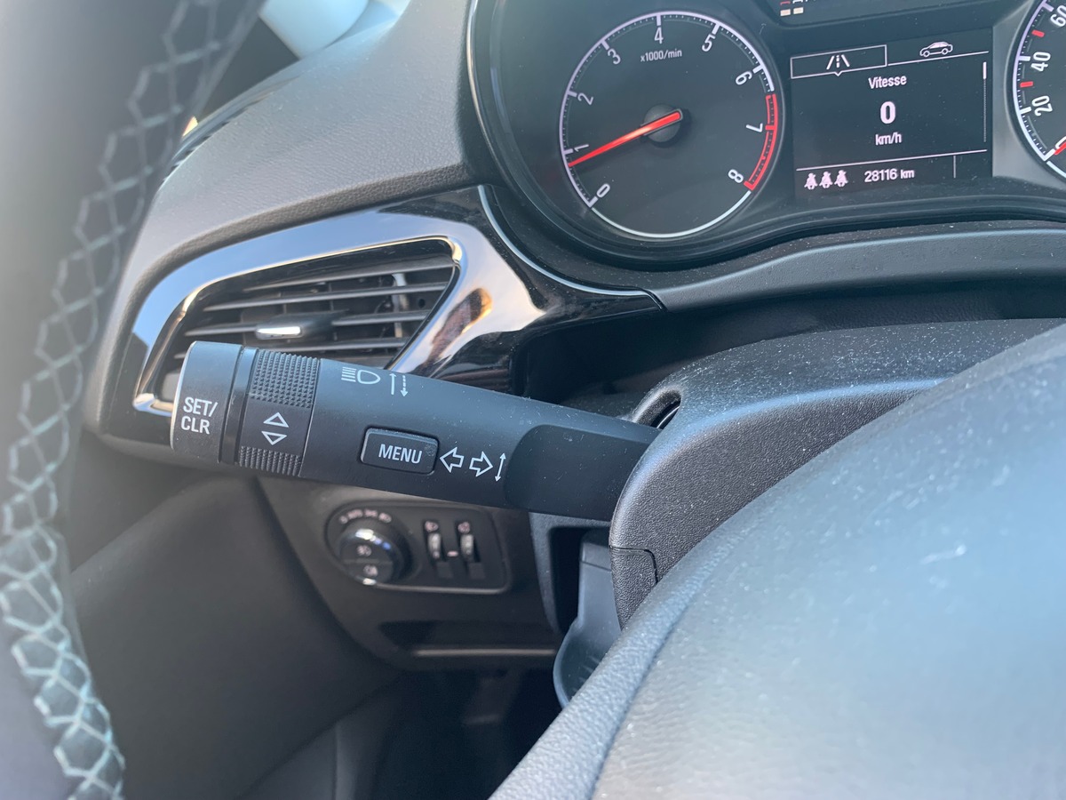 Opel Corsa 90 ch | Active | Apple car play | Régulateur de vitesse | Climatisation | Radar de recul