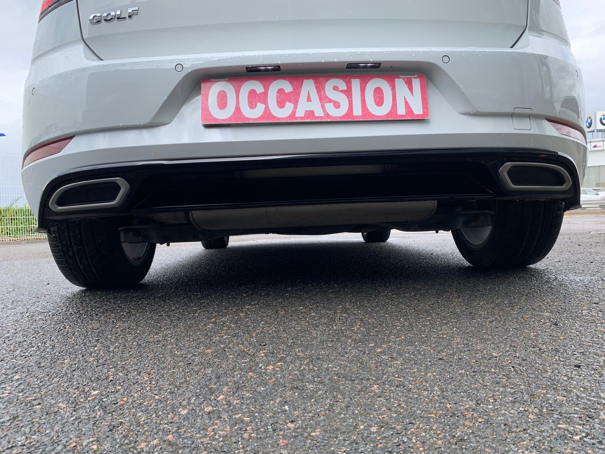 Volkswagen Golf VII 1.5 TSI 150 | Carat | Pack sport R-Line extérieur | Feux xénon | Caméra de Recul