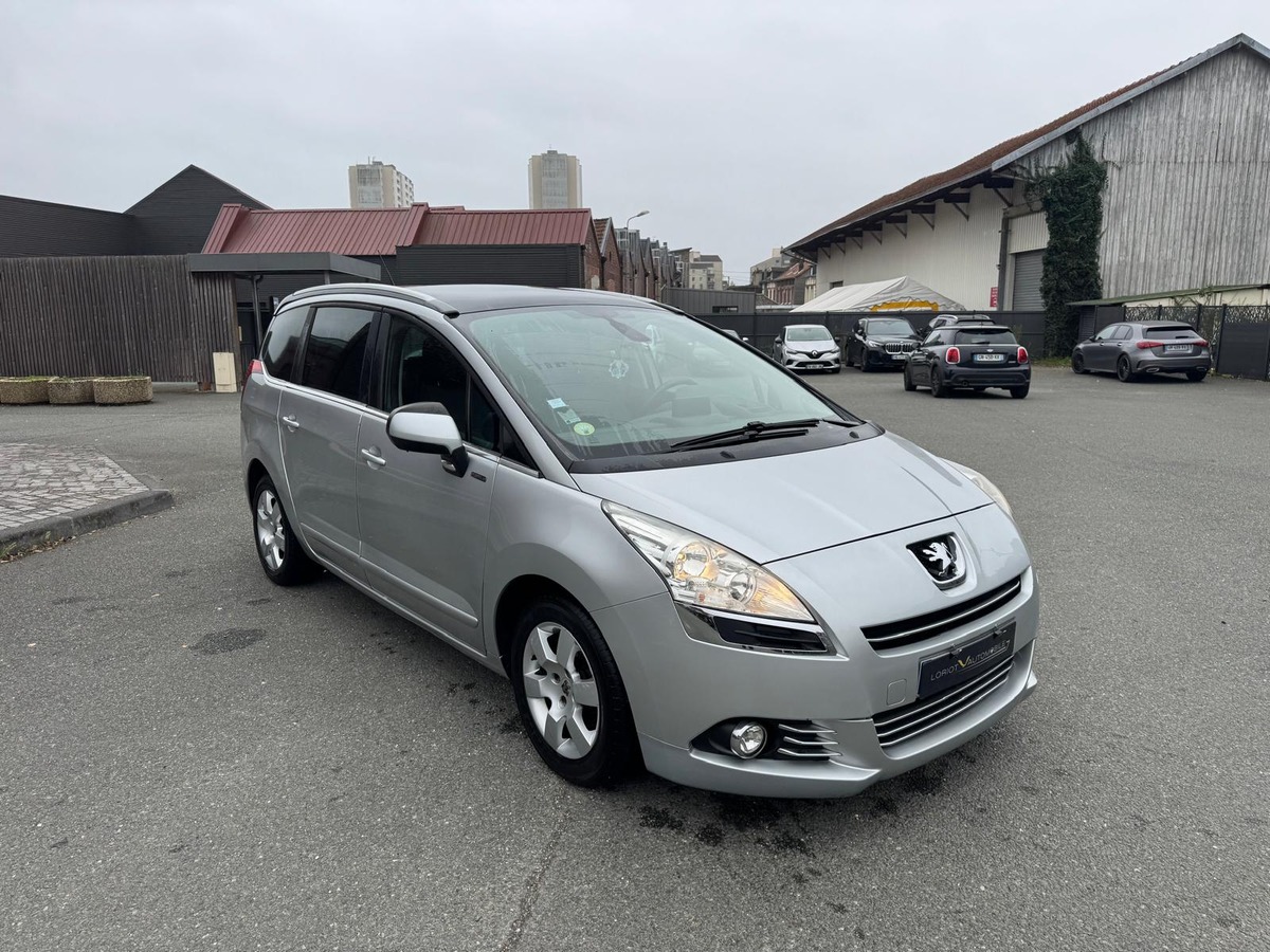 Peugeot 5008 1.6 hdi 110cv 7 places Family - Garantie