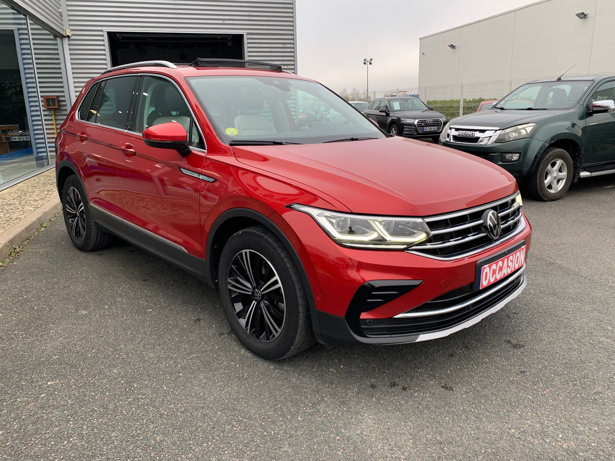 Volkswagen Tiguan 150 | ELEGANCE EXCLUSIVE | Toit ouvrant panoramique | Cuir | Caméra avant arriére