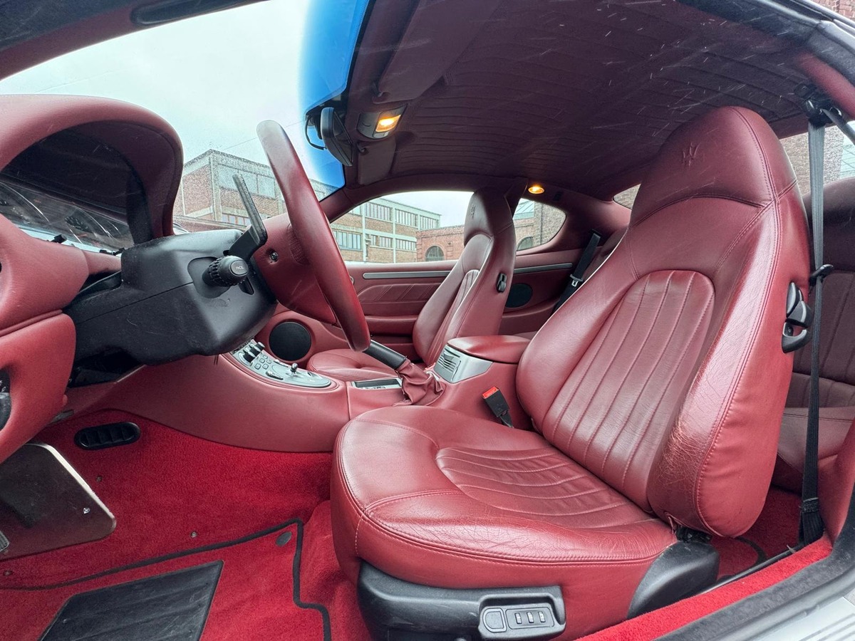 Maserati Coupe 4.2 V8 390cv Cambiocorsa - Française - Deuxième Main