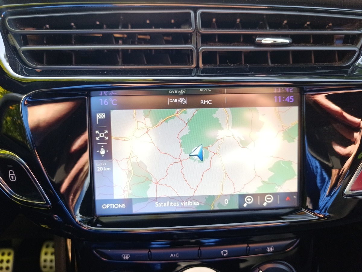 DS DS 3 THP 208 CV BVM6 PERFORMANCE