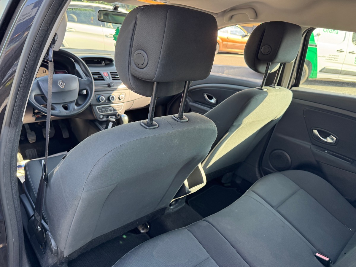 RENAULT Megane 1.6i 100 EXPRESSION