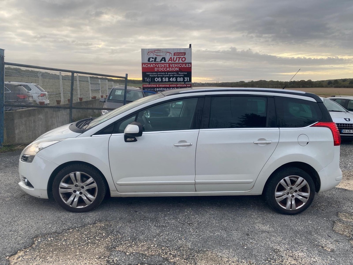 Peugeot 5008 1.6 hdi 112cv pack family