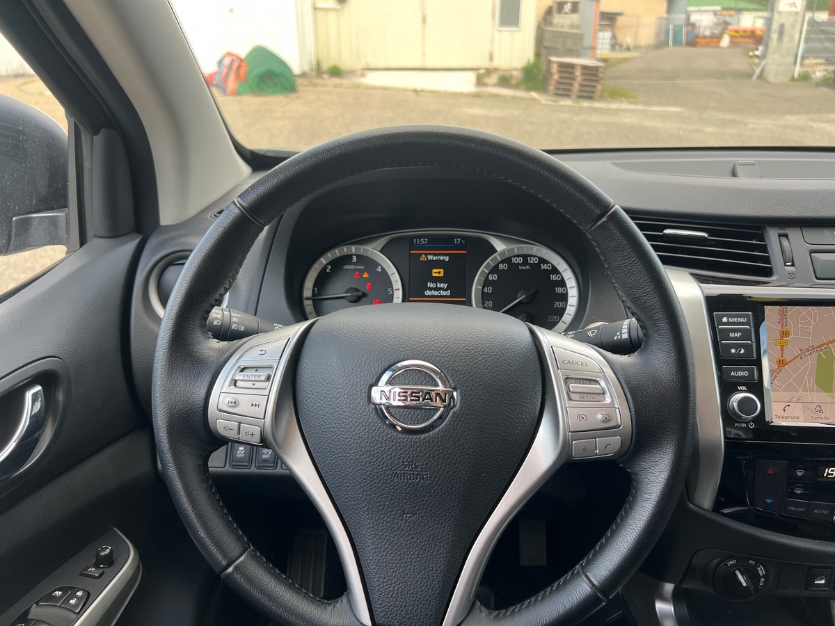Nissan Navara 2.3L KING CAB 163ch,  SUIVI COMPLET, GARANTIE CONSTRUCTEUR