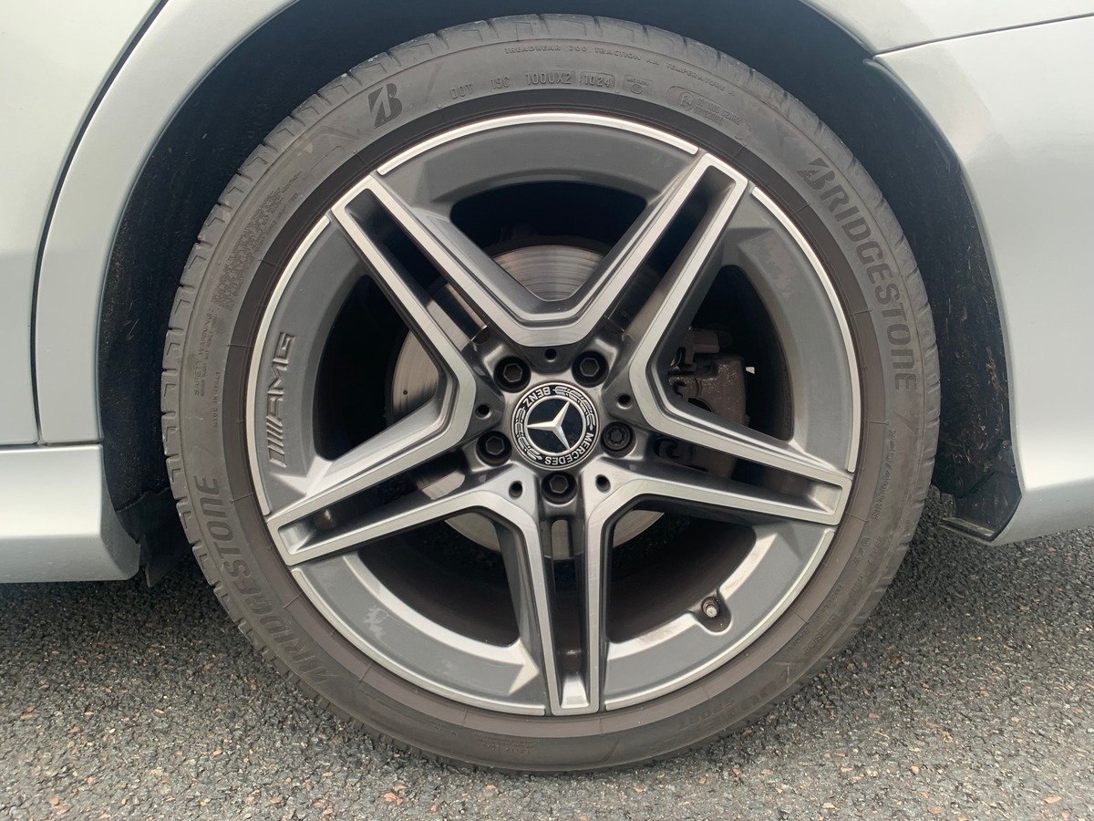 Mercedes-Benz Classe C IV (2) 200 Amg Line | 184 ch |  9G-TRONIC | Caméra recul | Sièges avant sport