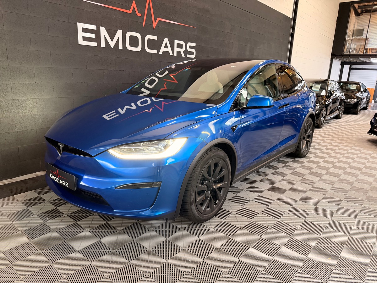 Tesla Model X PLAID 1020 CH