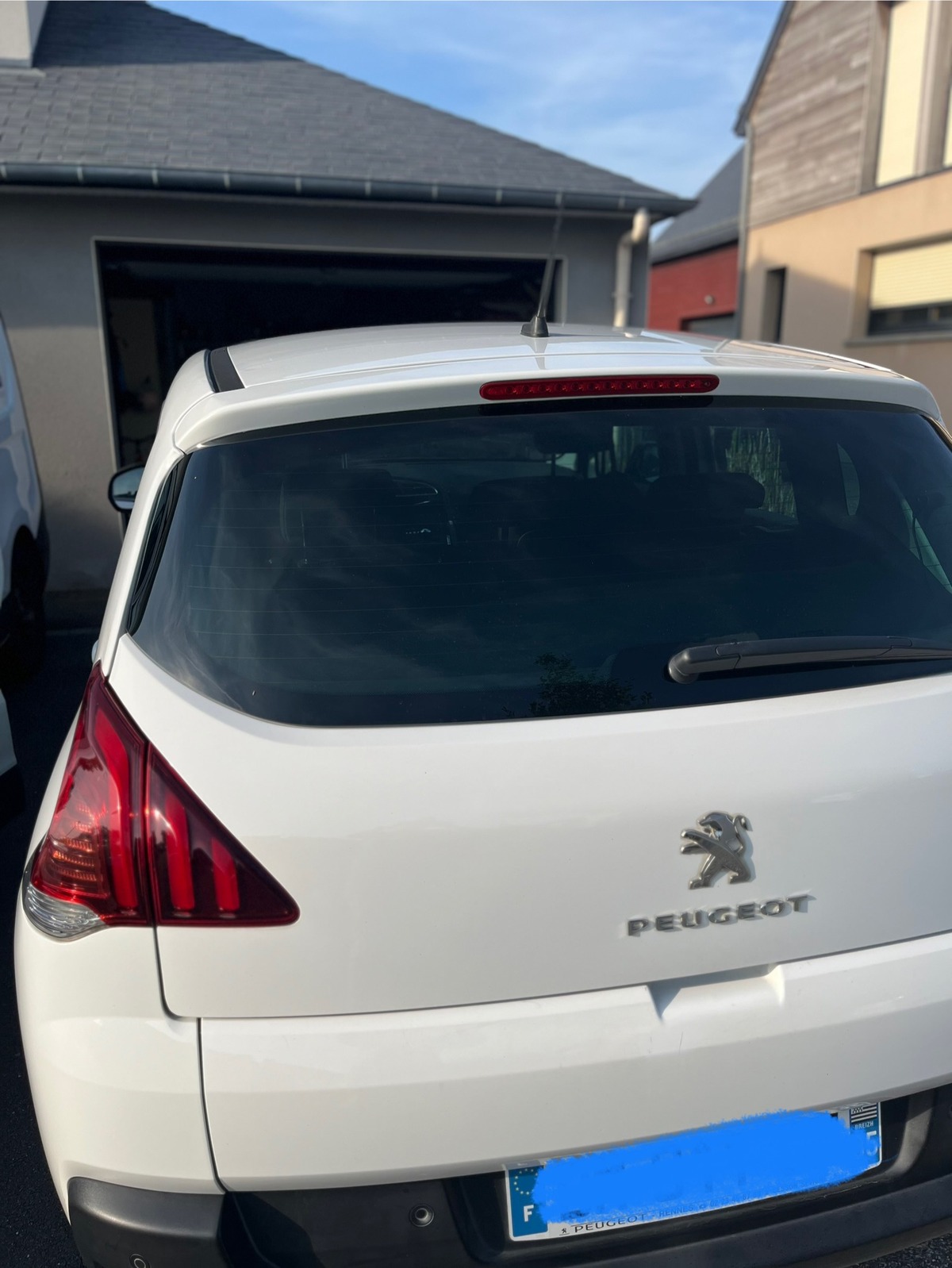 Peugeot 3008 115 ch | Active | Bluetooth | Régulateur de vitesse | Préparation Isofix | Radar recul