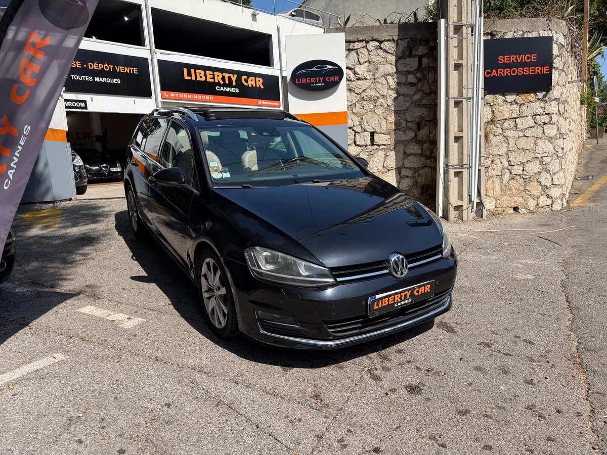 Volkswagen Golf VII SW 1.6 TDI 110 CV / Carat + / Toit Ouvrant / intérieur Cuir / Caméra