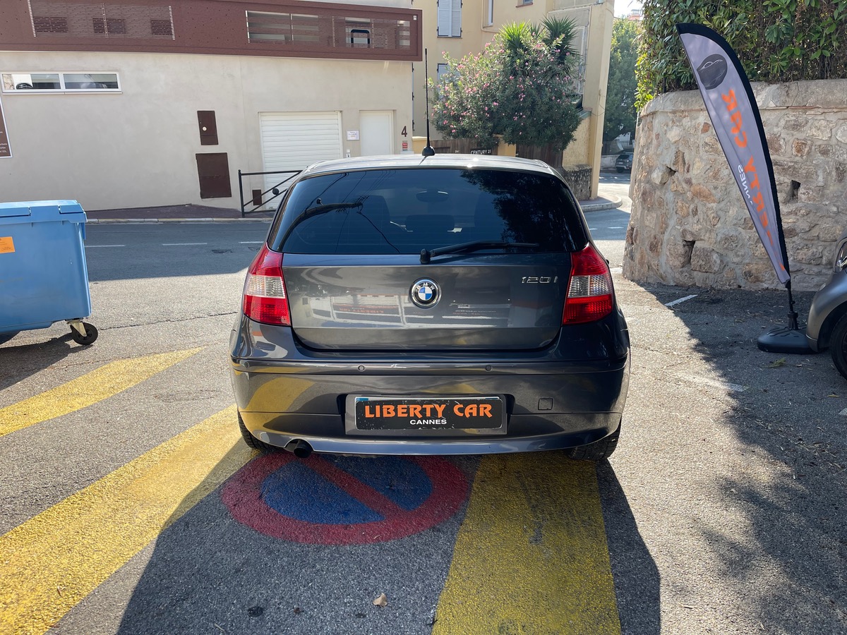Bmw Série 1 120 i 2.0 i 150 CV / KM réel / Luxury / Interieur Cuir / Jantes M / 5 Portes /Boite Auto