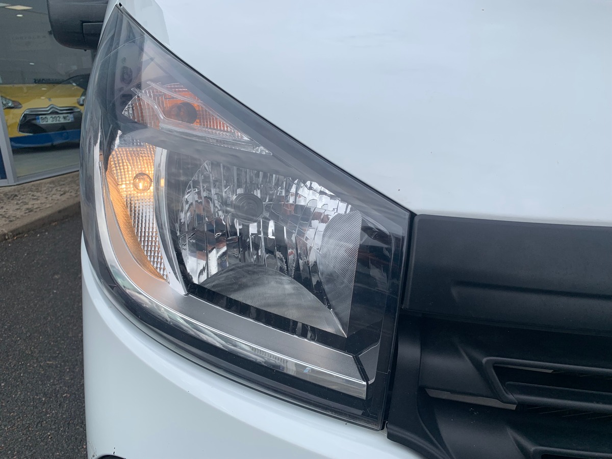 RENAULT Trafic 95 chevaux | 3 Places | Régulateur de vitesse | GPS | Climatisation | Bluetooth