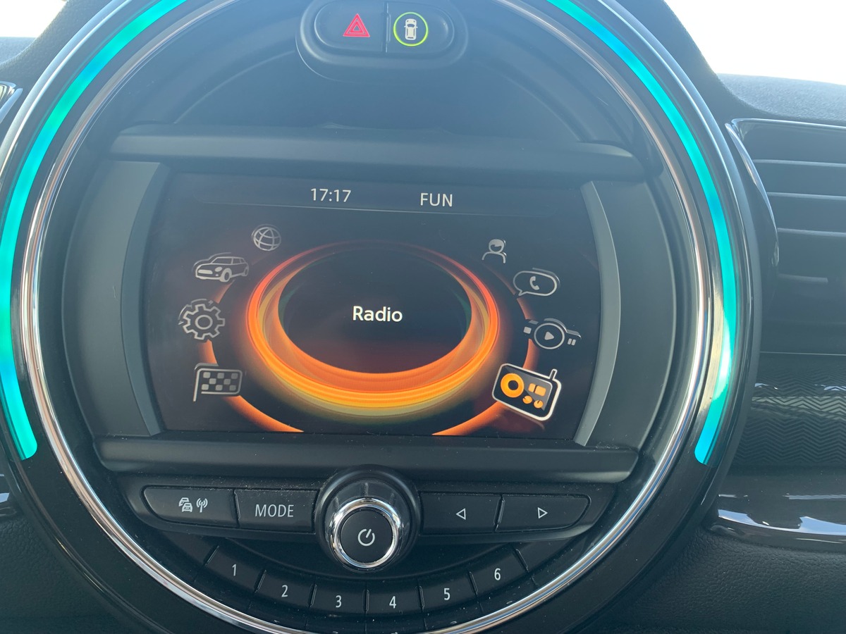 Mini Mini 5 Portes 136 | Cooper | Mode Sport | Sièges chauffants | GPS | Régulateur vitesse | Radars