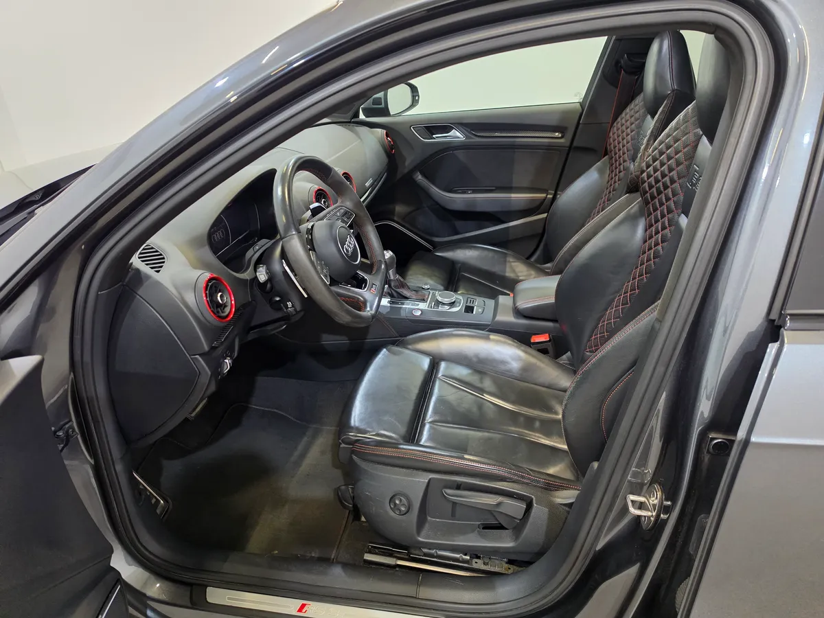 Audi A3 RS3 2.5 TFSI QUATTRO