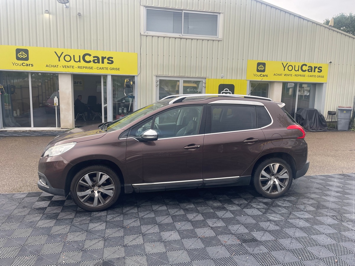 Peugeot 2008 110 cv TOIT PANORAMIQUE - SIEGE CHAUFFANT -  CLIMATISATION AUTO - RADAR DE RECUL