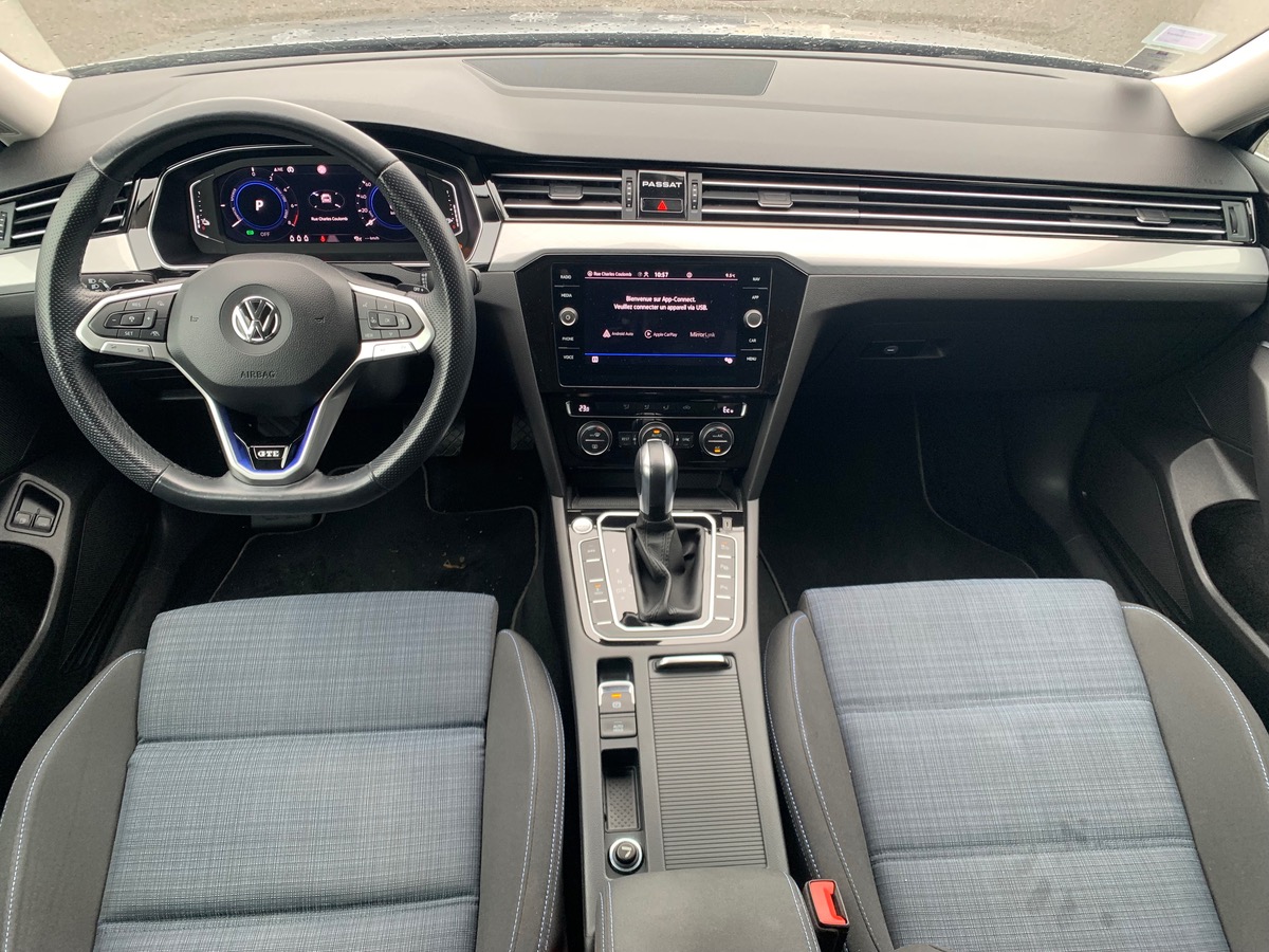Volkswagen Passat 218 ch | GTE | Combiné instruments digital | Assistant Feu de Route