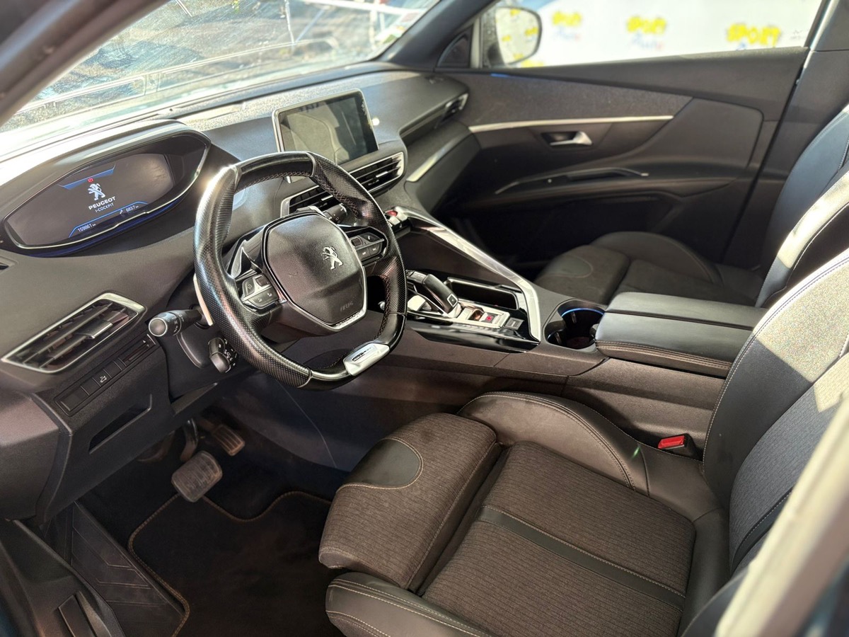 Peugeot 5008 7 PLACES SPORT AUTO