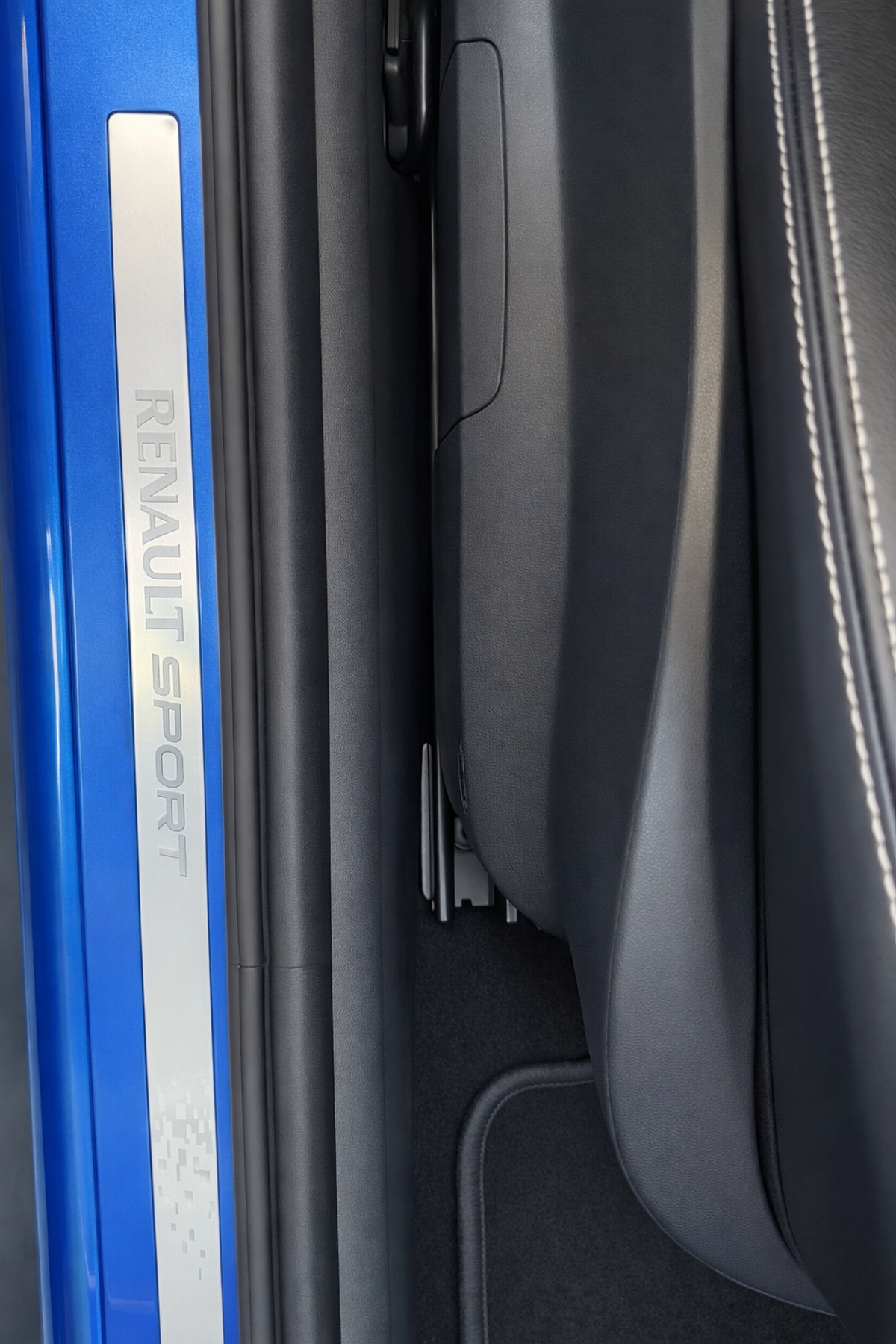 RENAULT Clio III RS LIGNE AKRAPOVIC