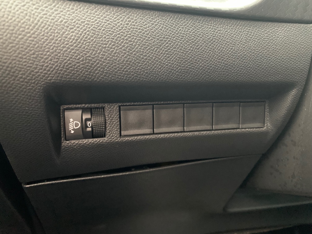 Peugeot 208 100 ch | Active | Aide stationnement arrière | Sièges avant chauffants | Écran tactile